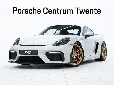 Wit (metallic) Occasion 2021 Porsche Cayman GT4 Coupé | € 119.900