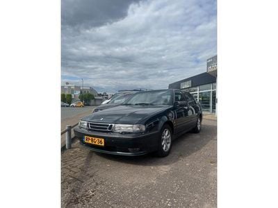 Groen, metallic lak Gebruikt 1997 Saab 9000 Anniversary Sedan | € 4.950