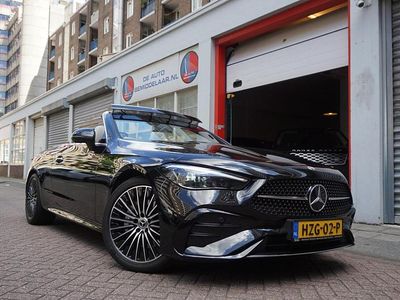 Zwart (metallic) Gebruikt 2024 Mercedes 200 AMG line Cabriolet | € 66.940