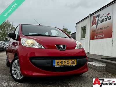 tweedehands Peugeot 107 1.0-12V Nieuwe APK