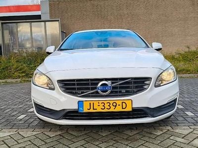 Occasion 2016 Volvo V60 Stationwagen | € 9.750 (Iets duurder)