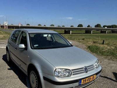 VW Golf IV