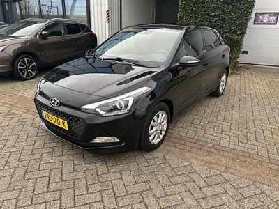 Zwart Gebruikt 2017 Hyundai i20 Hatchback | € 10.450 (Eerlijke prijs)