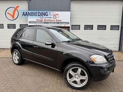 Zwart Gebruikt 2006 Mercedes ML350 SUV | € 7.999 (Super prijs)