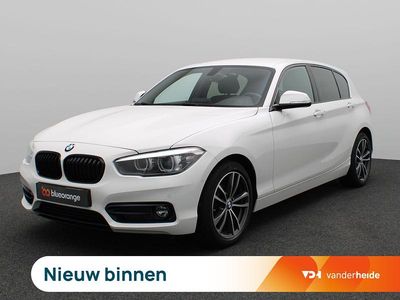 Wit Gebruikt 2019 BMW 118 Executive Hatchback | € 20.900 (Eerlijke prijs)