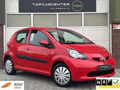 Rood Gebruikt 2007 Toyota Aygo Hatchback | € 4.199 (Eerlijke prijs)