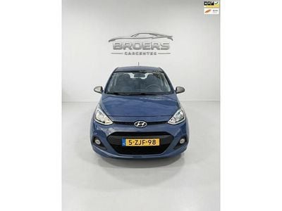 Blauw Gebruikt 2015 Hyundai i10 GO! Hatchback | € 6.995 (Eerlijke prijs)
