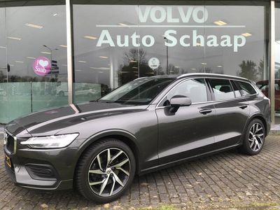 tweedehands Volvo V60 2.0 T4 Momentum Pro Automaat | Rijklaar incl 12 mnd Bovag | Sportstoelen Trekhaak Hout afwerking