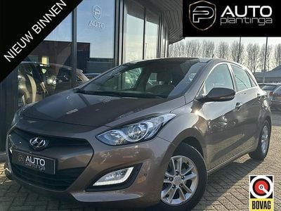 Bruin Occasion 2013 Hyundai i30 Hatchback | € 11.745 (Goede deal)