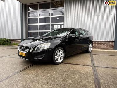 tweedehands Volvo V60 1.6 T4 Momentum