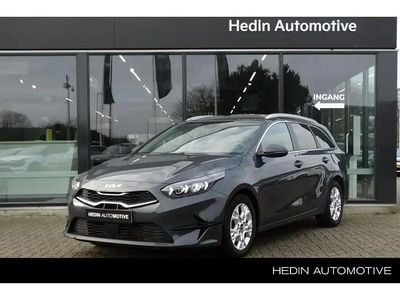 Grijs, metallic lak Gebruikt 2024 Kia Ceed Sportswagon Stationwagen | € 26.945 (Iets duurder)