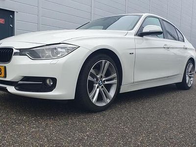 Wit Occasion 2013 BMW 320 Efficient Dynamics Sedan | € 6.995 (Eerlijke prijs)