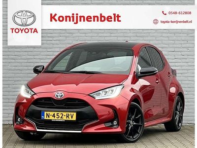 Occasion Toyota Yaris Hybrid Executive 116 PK (85 kW) 2021 Rood Hatchback
