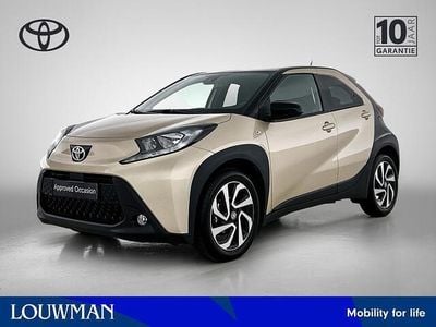 Bruin Occasion 2025 Toyota Aygo X Pulse SUV | € 21.445 (Eerlijke prijs)