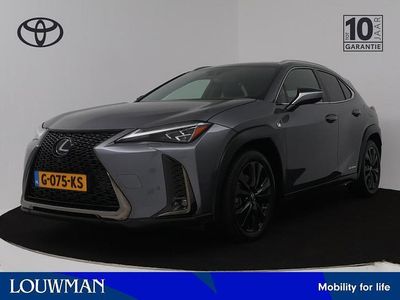 Grijs metallic Occasion 2019 Lexus UX 300e Sport Line SUV | € 31.995 (Duur)