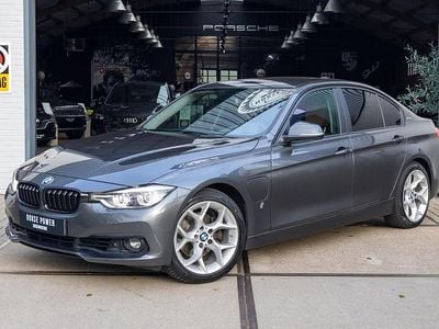 Grijs Gebruikt 2017 BMW 330e Sedan | € 19.900 (Goede deal)