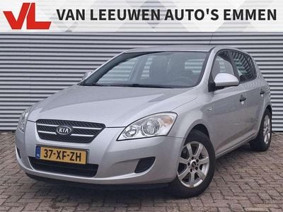 Occasion Kia Ceed 109 PK (80 kW) 2007 Grijs (metallic) Hatchback