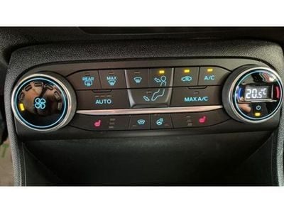 Occasion Ford Fiesta Titanium 2020 Rood Hatchback