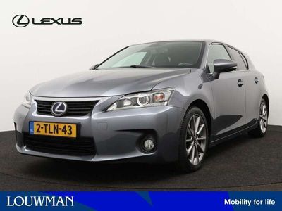 Lexus CT200h