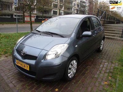 tweedehands Toyota Yaris 1.3 VVTi Aspiration//AIRCO//MET BOEKJES//