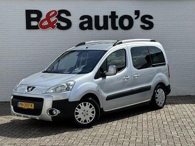Grijs Gebruikt 2010 Peugeot Partner Tepee MPV | € 13.900