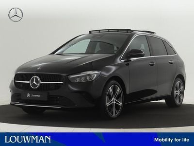 tweedehands Mercedes B250 e AMG Line | Trekhaak | USB-pakket plus | Keyless-Go comfortpakket | Panoramaschuifdak | | Sfeerverlichting | EASY PACK achterklep | Zitcomfortpakket |