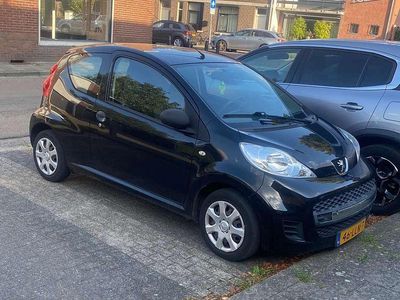 Zwart Gebruikt 2010 Peugeot 107 Hatchback | € 2.500 (Eerlijke prijs)