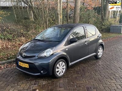 Occasion Toyota Aygo Comfort 68 PK (50 kW) 2012 Grijs Hatchback