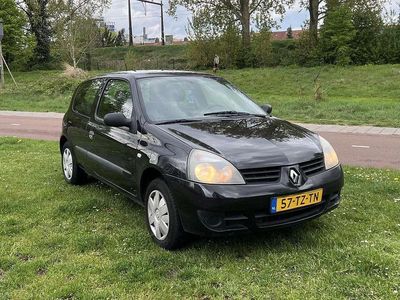 Zwart Gebruikt 2007 Renault Clio II Campus Hatchback | € 2.000 (Eerlijke prijs)
