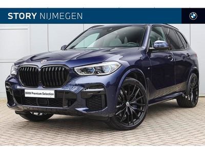 Blauw, metallic lak Occasion 2023 BMW X5 Executive SUV | € 79.950 (Duur)