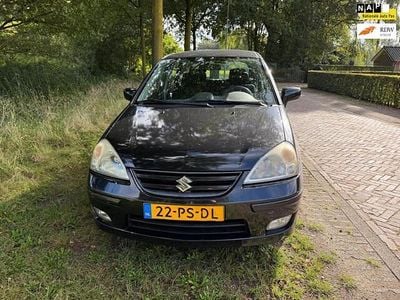 Suzuki Liana