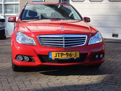 Occasion Mercedes C180 156 PK (114 kW) 2014 Rood Stationwagen
