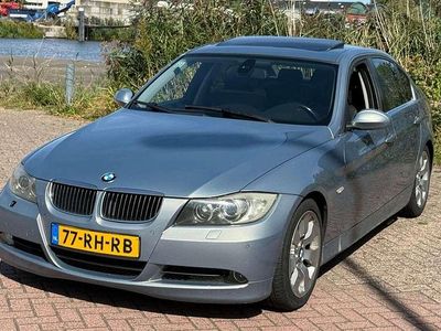 BMW 325