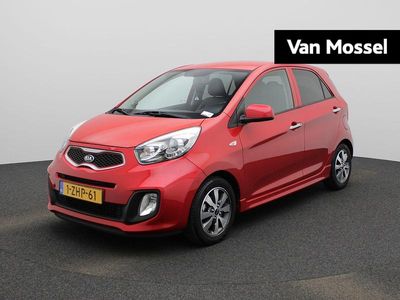 Rood Gebruikt 2015 Kia Picanto Hatchback | € 7.400 (Eerlijke prijs)