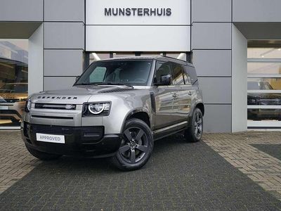 Silicon silver (grijs metallic)zwart Gebruikt 2022 Land Rover Defender Dynamic SUV | € 69.450 (Goede deal)