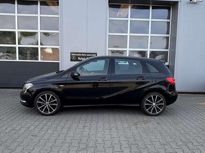Mercedes B200