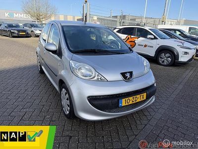 Occasion Peugeot 107 68 PK (50 kW) 2008 Grijs Hatchback