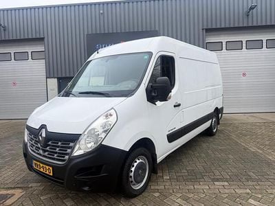Wit (metallic) Gebruikt 2016 Renault Master Van | € 6.250 (Goede deal)