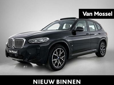 Zwart Occasion 2023 BMW X3 Basis SUV | € 49.900 (Eerlijke prijs)