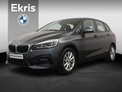 Grijs Occasion 2020 BMW 220 Executive Stationwagen | € 24.900 (Goede deal)