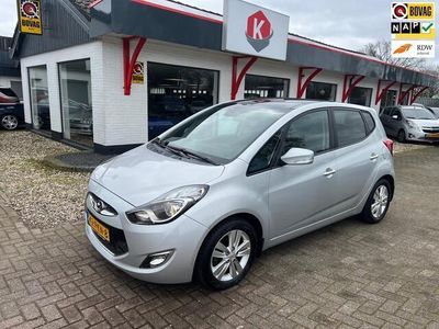 tweedehands Hyundai ix20 1.6i i-Catcher Leer / pano. dak / trekhaak / stoel verw.