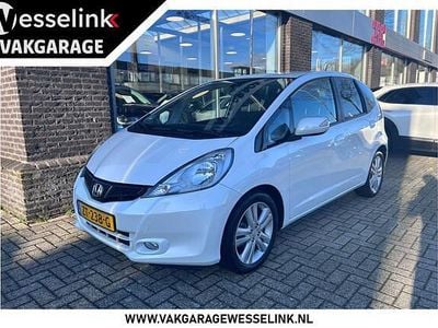 Wit (metallic) Gebruikt 2015 Honda Jazz Elegance Hatchback | € 10.900 (Iets duurder)