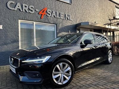 Zwart Occasion 2021 Volvo V60 Momentum Stationwagen | € 22.750 (Eerlijke prijs)