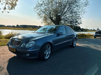 Mercedes E320