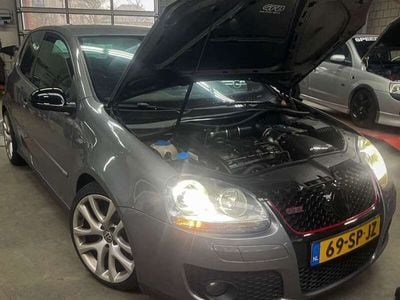 VW Golf V