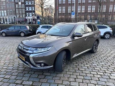 Occasion Mitsubishi Outlander P-HEV 121 PK (88 kW) 2015 Stationwagen