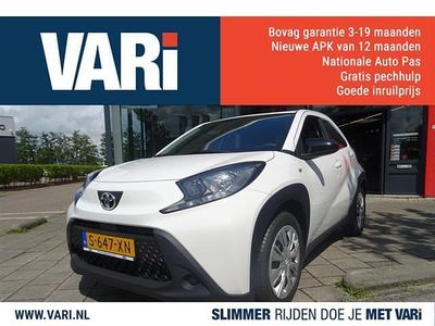 Wit Occasion 2023 Toyota Aygo X Play SUV | € 17.299 (Eerlijke prijs)