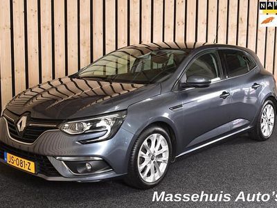 Grijs Gebruikt 2016 Renault Mégane IV Zen Hatchback | € 10.950 (Duur)