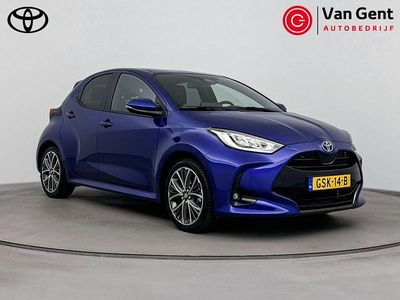 Blauw Occasion 2024 Toyota Yaris Executive Hatchback | € 28.999 (Eerlijke prijs)