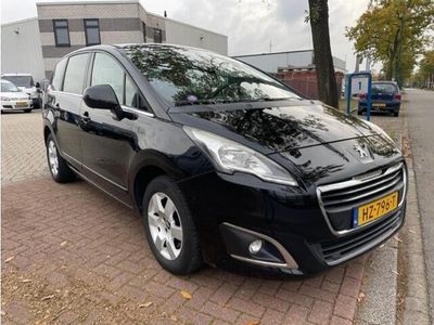 tweedehands Peugeot 5008 1.2 PureTech 130pk Blue Lease 5persoons Airco/ECC,Cruisecontrol,Navigatie,Panoramadak